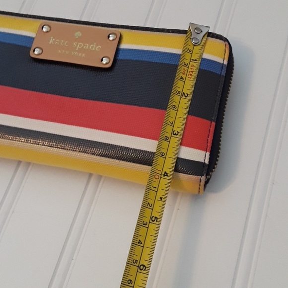 Kate Spade Wallet - Picture 7 of 8